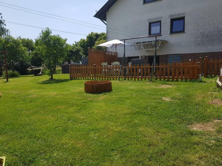 Ferienwohnung Bela, Naehe Nuerburgring Luxem Bagian luar foto