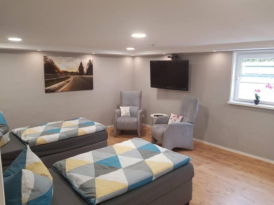 Ferienwohnung Bela, Naehe Nuerburgring Luxem Bagian luar foto