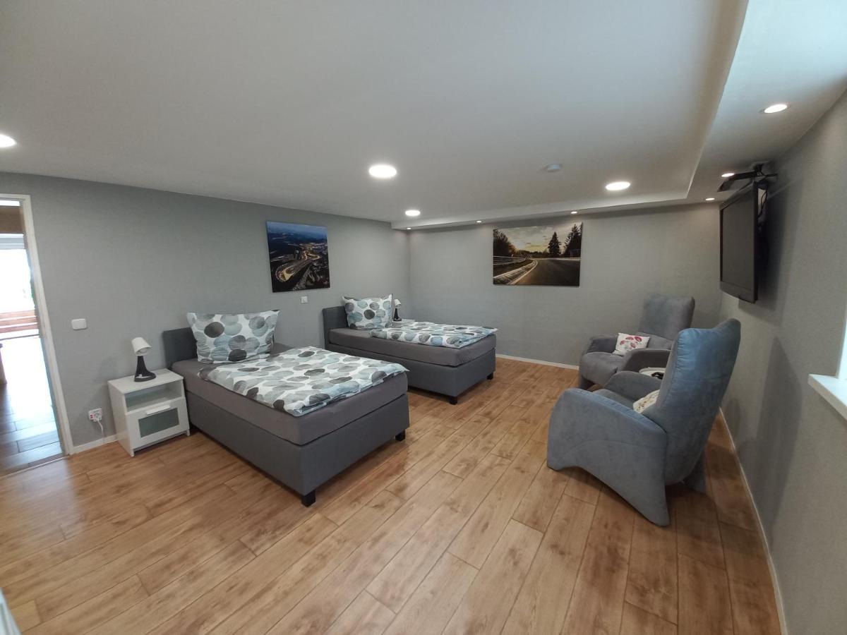 Ferienwohnung Bela, Naehe Nuerburgring Luxem Bagian luar foto